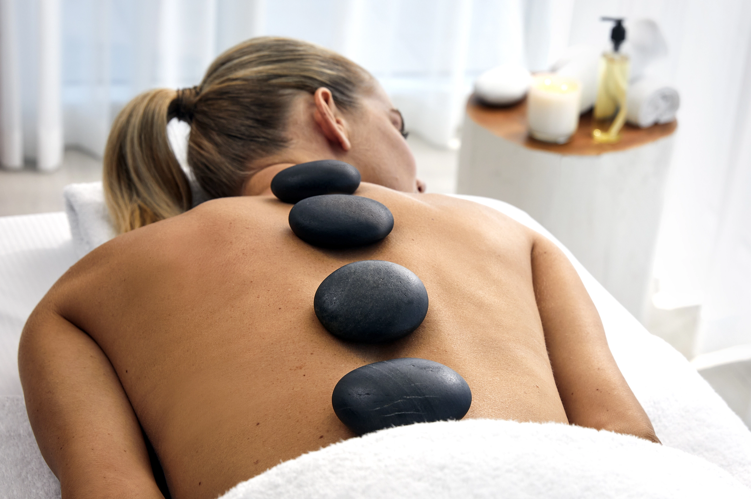 hot stone massage spa treatment